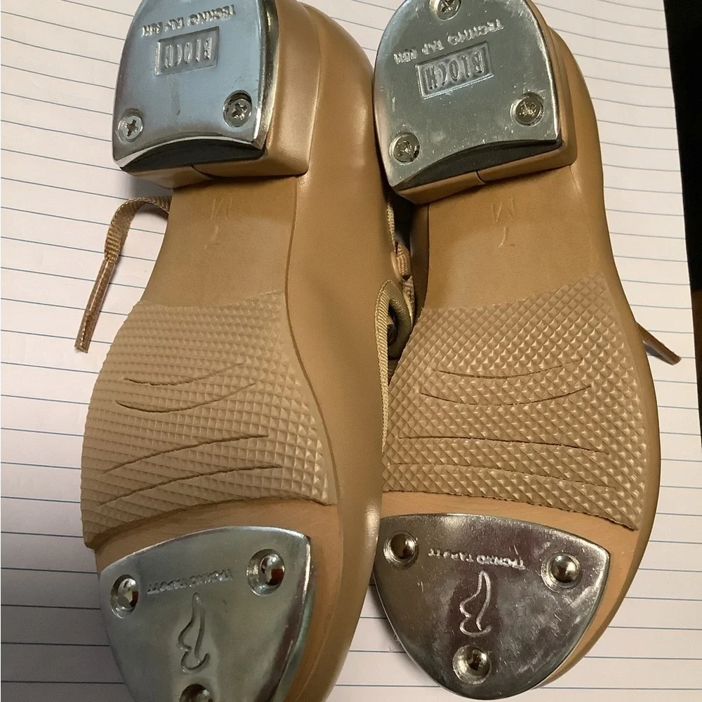 Bloch girls tan snap closure rib‎ tie tap dance shoes size 7 medium
